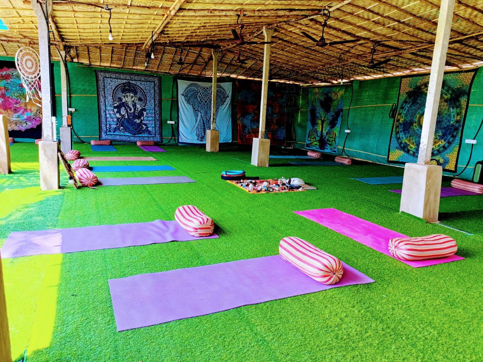 Omkar Wellness Inn Arambol Buitenkant foto